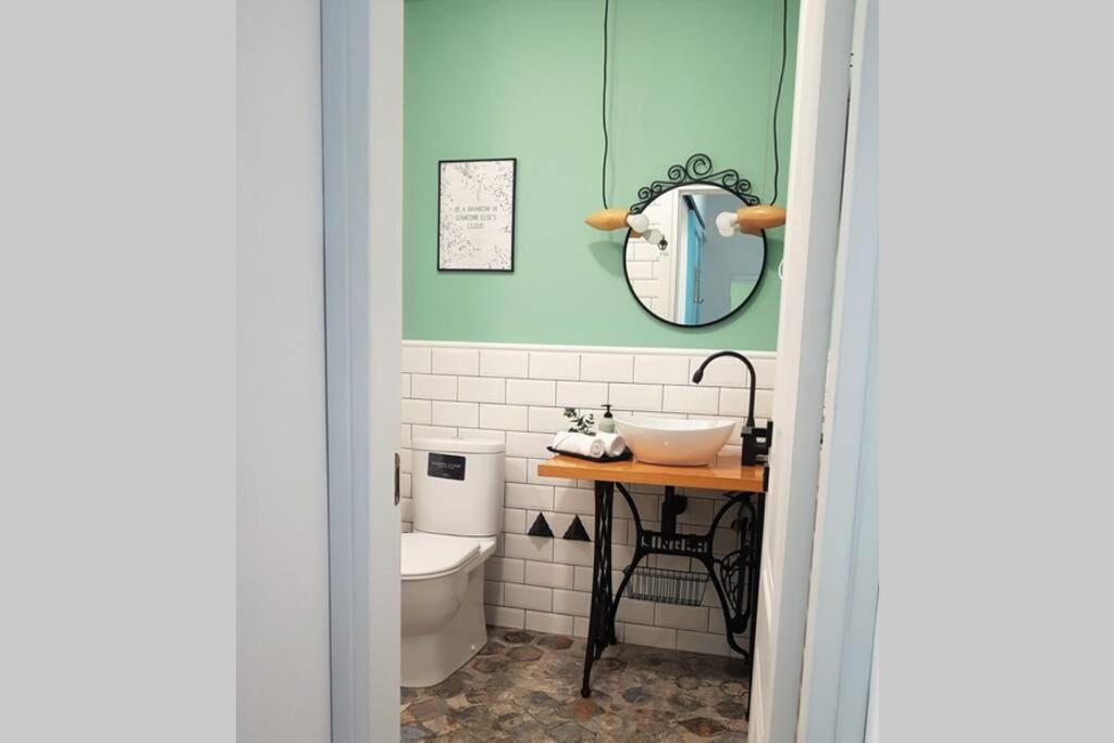 'Mint Fresh' Summer Studio In Batumi City Center Apartman Kültér fotó
